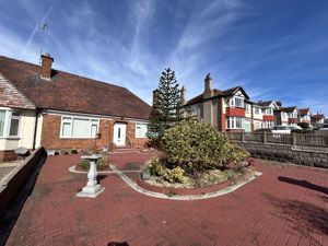 Photo 30- click for photo gallery